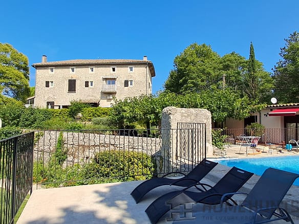 10 Bedroom Villa/House in Sauve 12