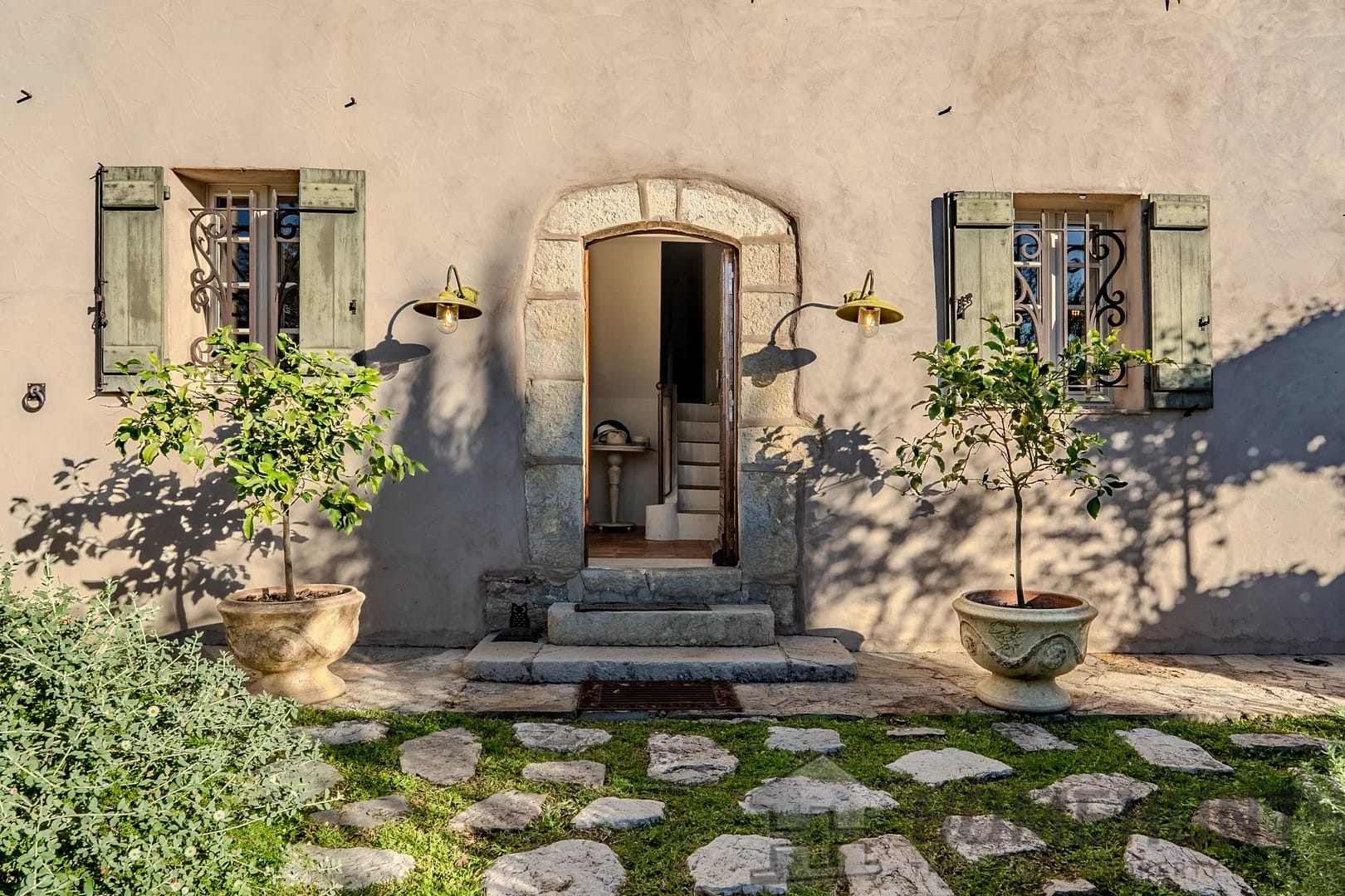 property_HH-15975105-7