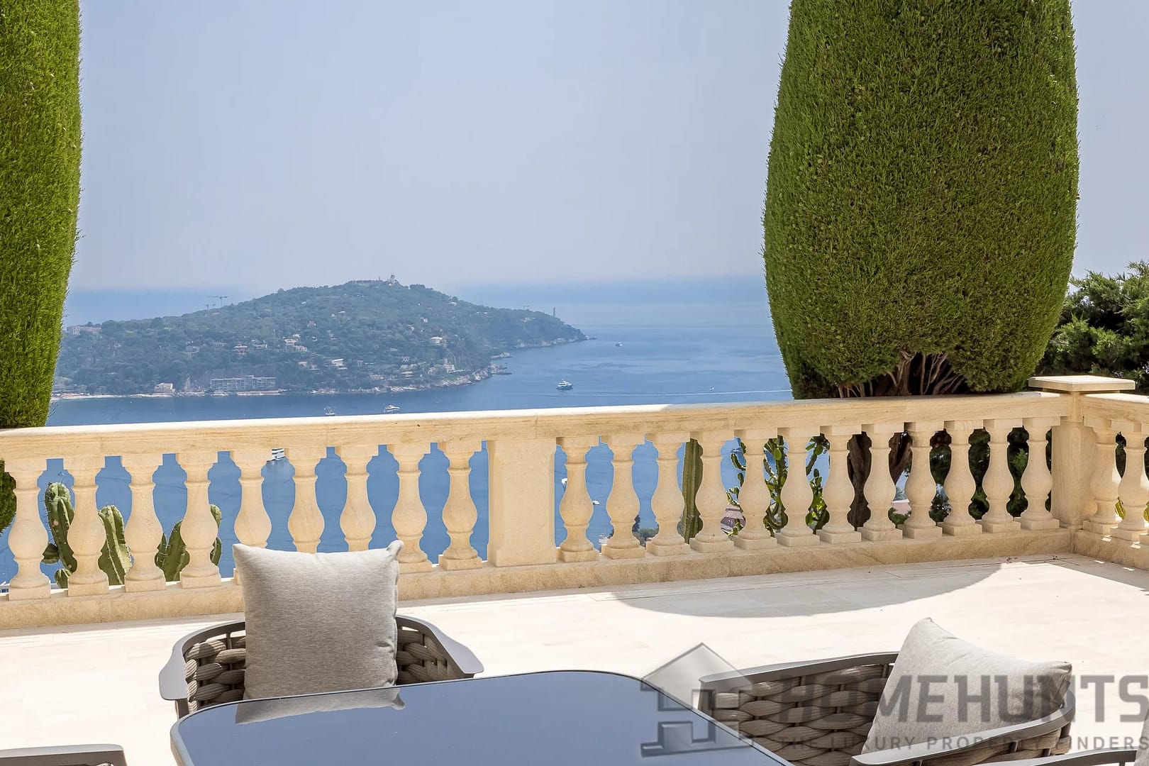3 Bedroom Apartment in Villefranche Sur Mer 11