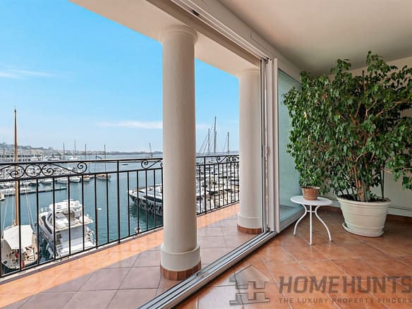 3 Bedroom Apartment in Cannes 16