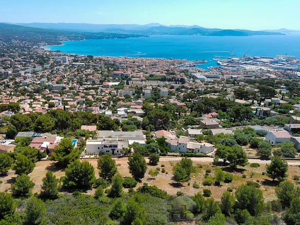 3 Bedroom Apartment in La Ciotat 4