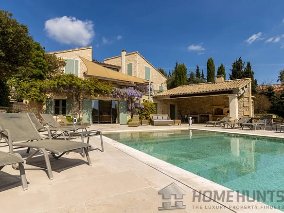 6 Bedroom Villa/House in Les Baux De Provence 4