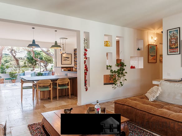 4 Bedroom Villa/House in Hyeres 5