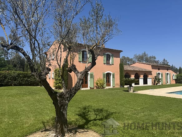 4 Bedroom Villa/House in Grimaud 36