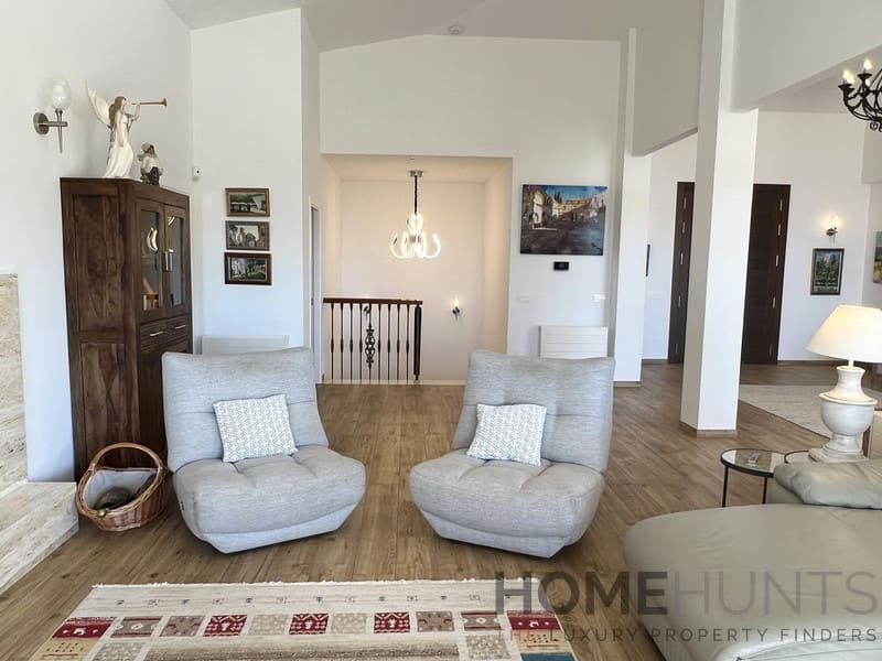 property_HH-16097682-25