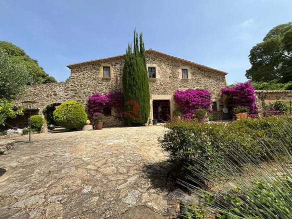 7 Bedroom Villa/House in Vall-llobrega 20
