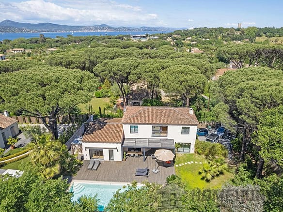 5 Bedroom Villa/House in Gassin 30