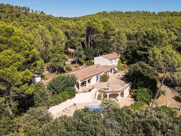 5 Bedroom Villa/House in Lorgues 5