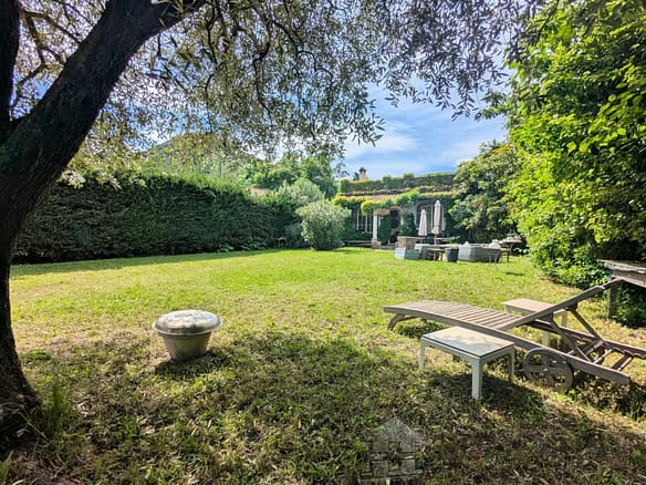 2 Bedroom Villa/House in Mandelieu La Napoule 4