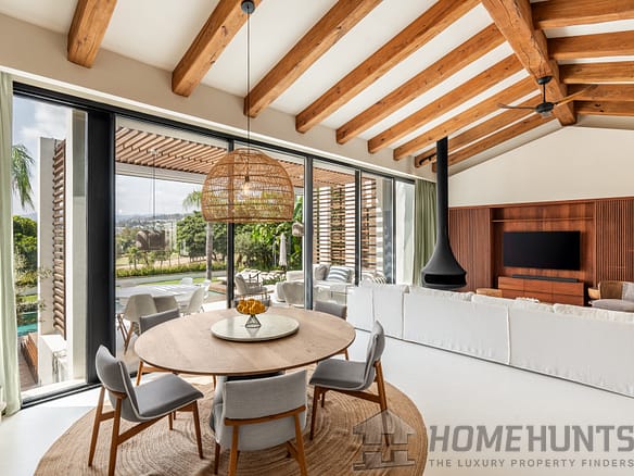5 Bedroom Villa/House in Nueva Andalucía 28