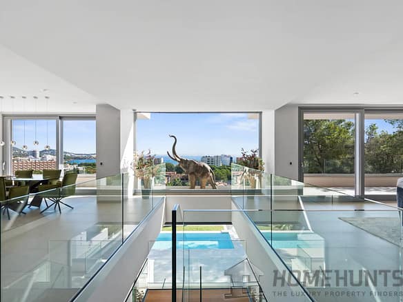 5 Bedroom Villa/House in Palmanova 4