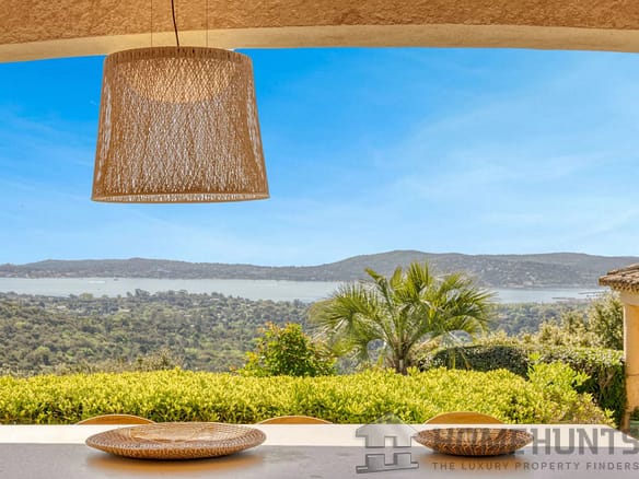 8 Bedroom Villa/House in Grimaud 5