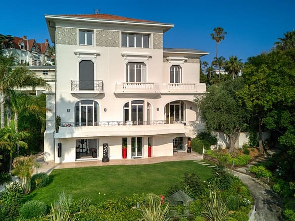 Villa/House For Sale in Cannes 4