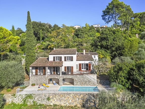4 Bedroom Villa/House in Auribeau Sur Siagne 7