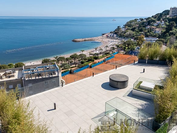 3 Bedroom Apartment in Cap D Ail 7