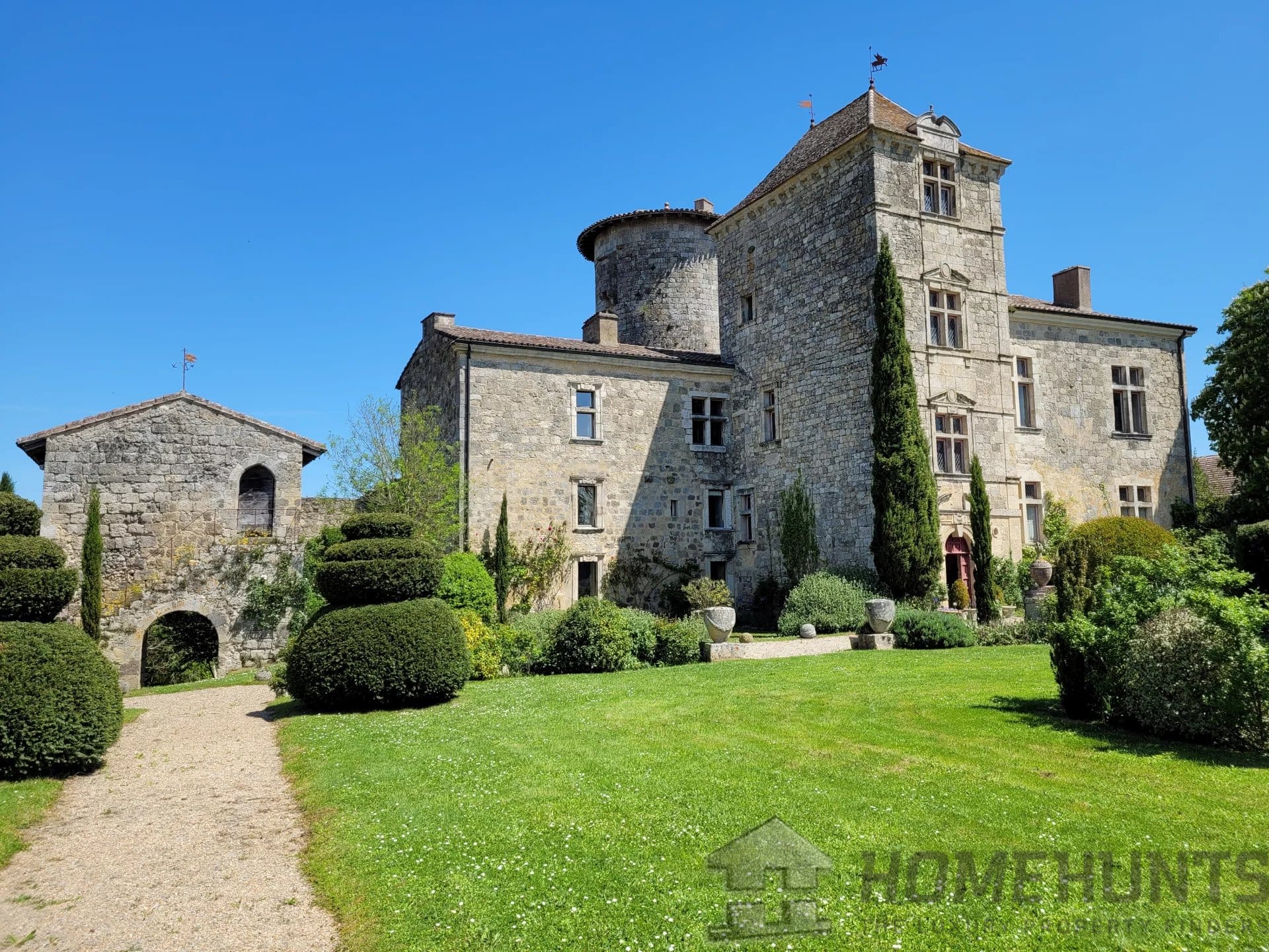 Castle/Estates For Sale in Nerac 5