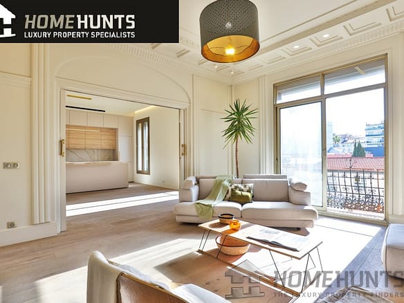 Apartment For Sale in Nice - City 15