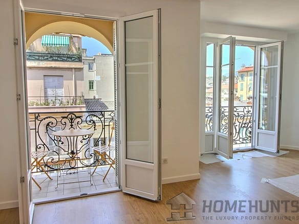 Apartment For Sale in Nice - City 9