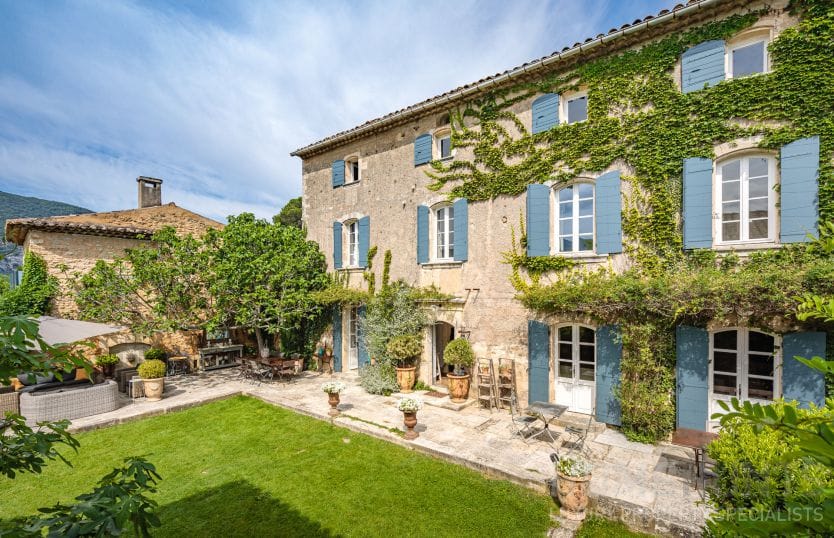 Best Places to Live in the Luberon, France 5