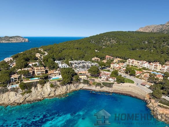 3 Bedroom Apartment in Sant Elm 9