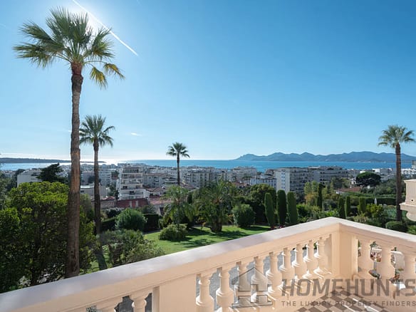 3 Bedroom Apartment in Cannes 5