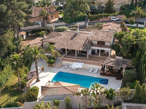 5 Bedroom Villa/House in Palma 18