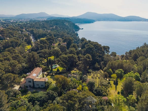 Villa/House For Sale in Le Pradet 4