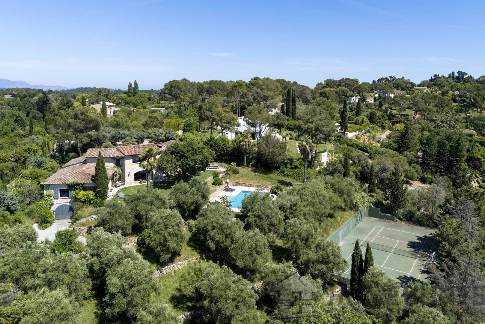 Villa/House For Sale in Mouans Sartoux 4