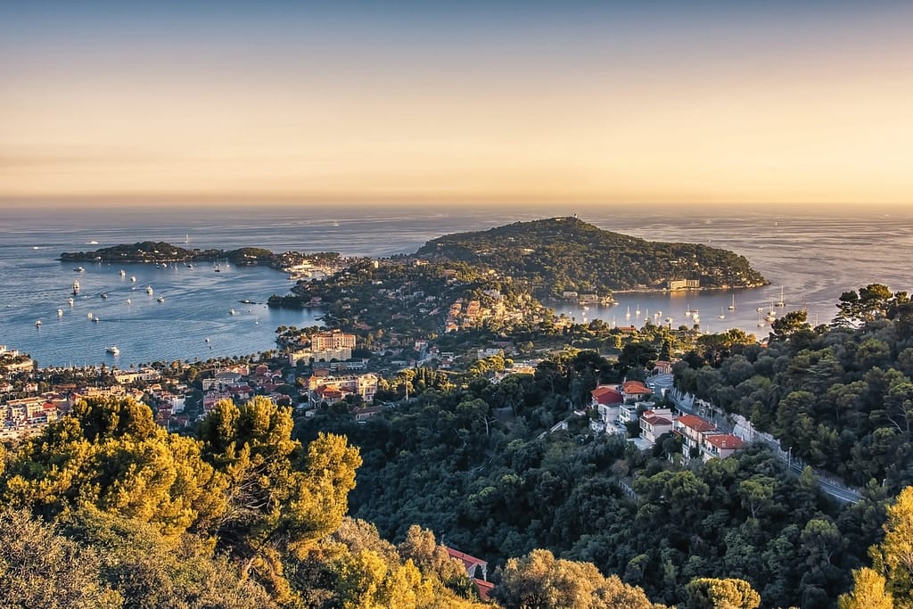 Best places to buy a second home on the French Riviera 1