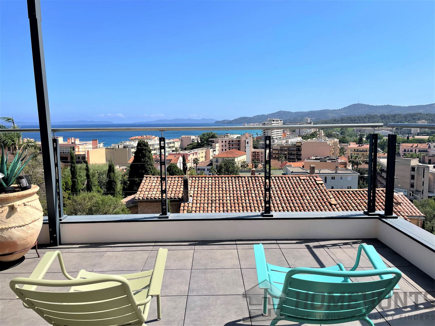 Villa/House For Sale in Le Lavandou HH15336758