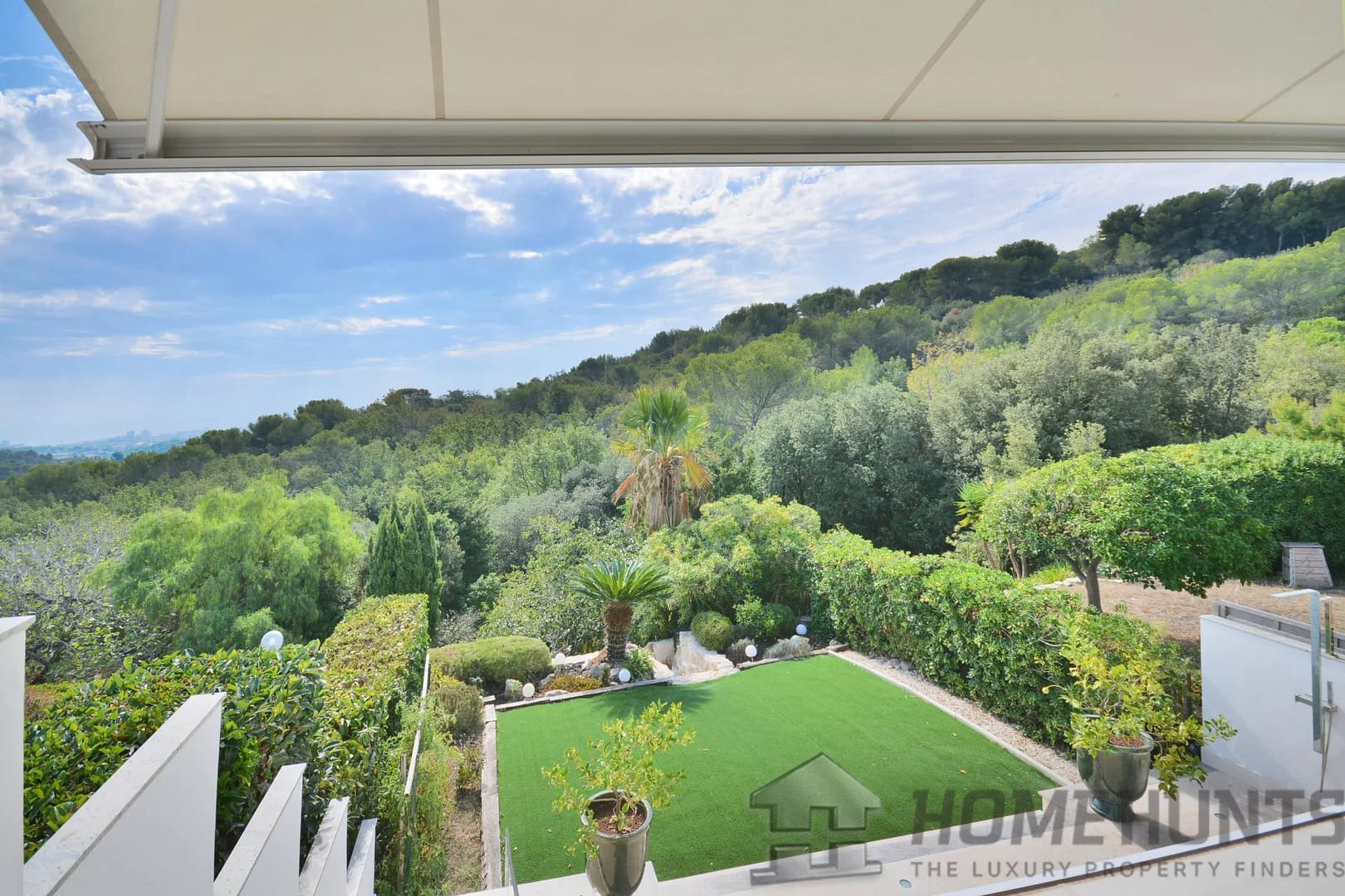 3 Bedroom Villa/House in Cannes 2