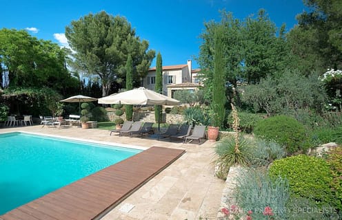 5 Must-See Luxury Properties in Alpilles, France 7