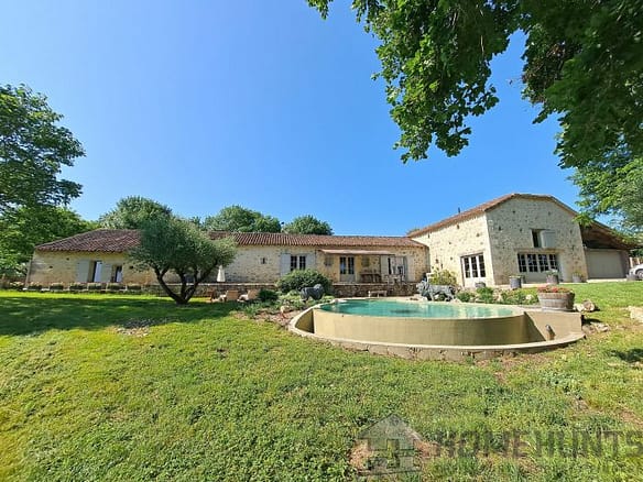 4 Bedroom Villa/House in Lectoure 24