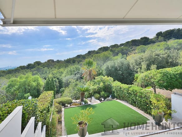 3 Bedroom Villa/House in Cannes 36
