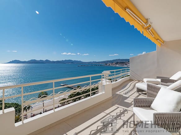 3 Bedroom Apartment in Cannes 26