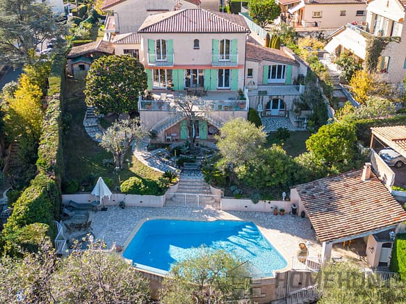 6 Bedroom Villa/House in Cagnes Sur Mer 30