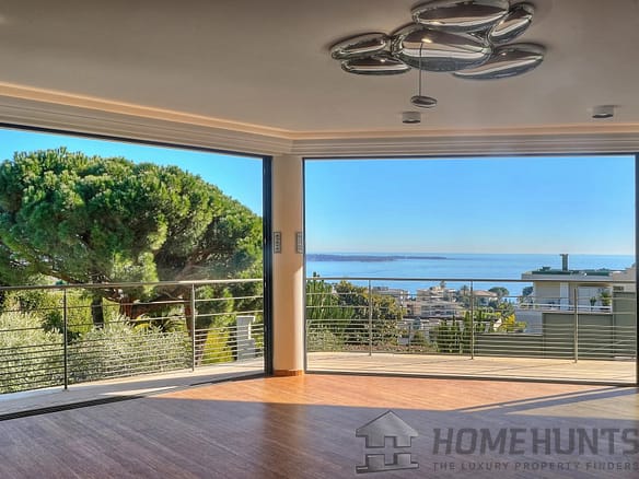 4 Bedroom Villa/House in Cannes 34