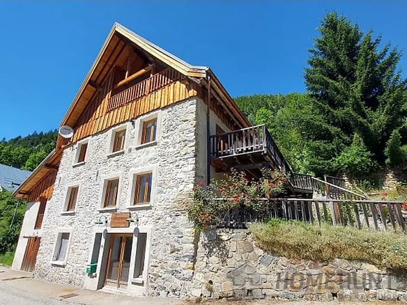 5 Bedroom Hotels/gites in Alpe D’huez 24