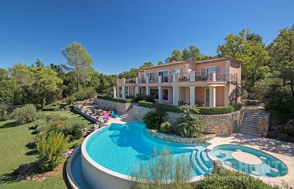 How To Maximise Your Holiday Home’s Rental Income in France 10