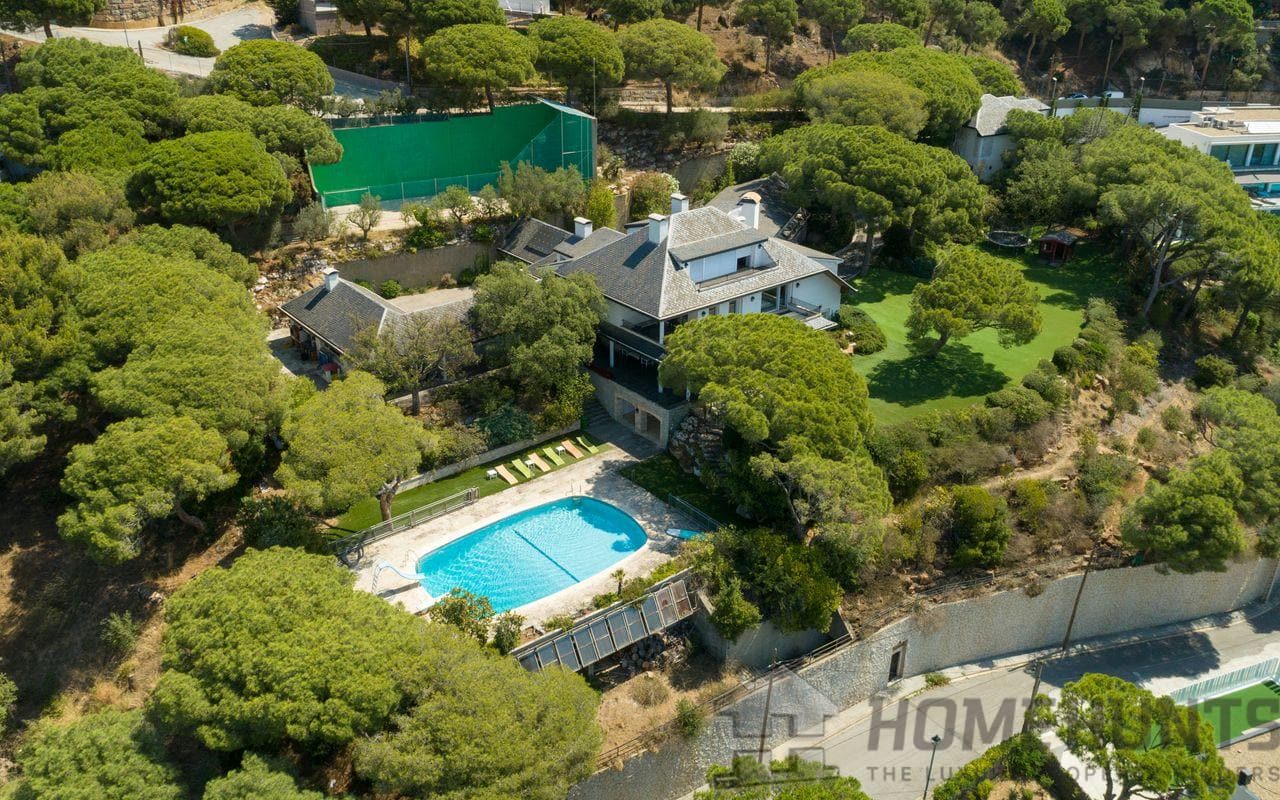 Villa/House For Sale in Cabrils HH14683034