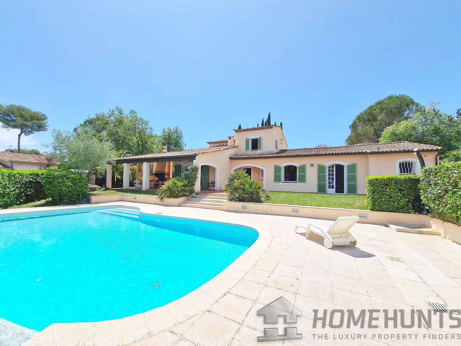 Villa/House For Sale in St Paul HH15029192