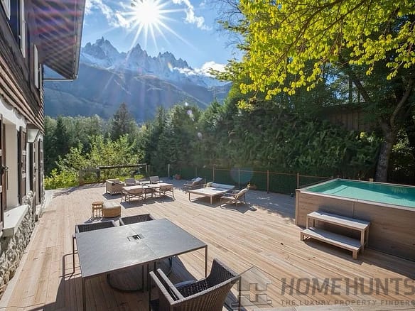 8 Bedroom Chalet in Chamonix 5
