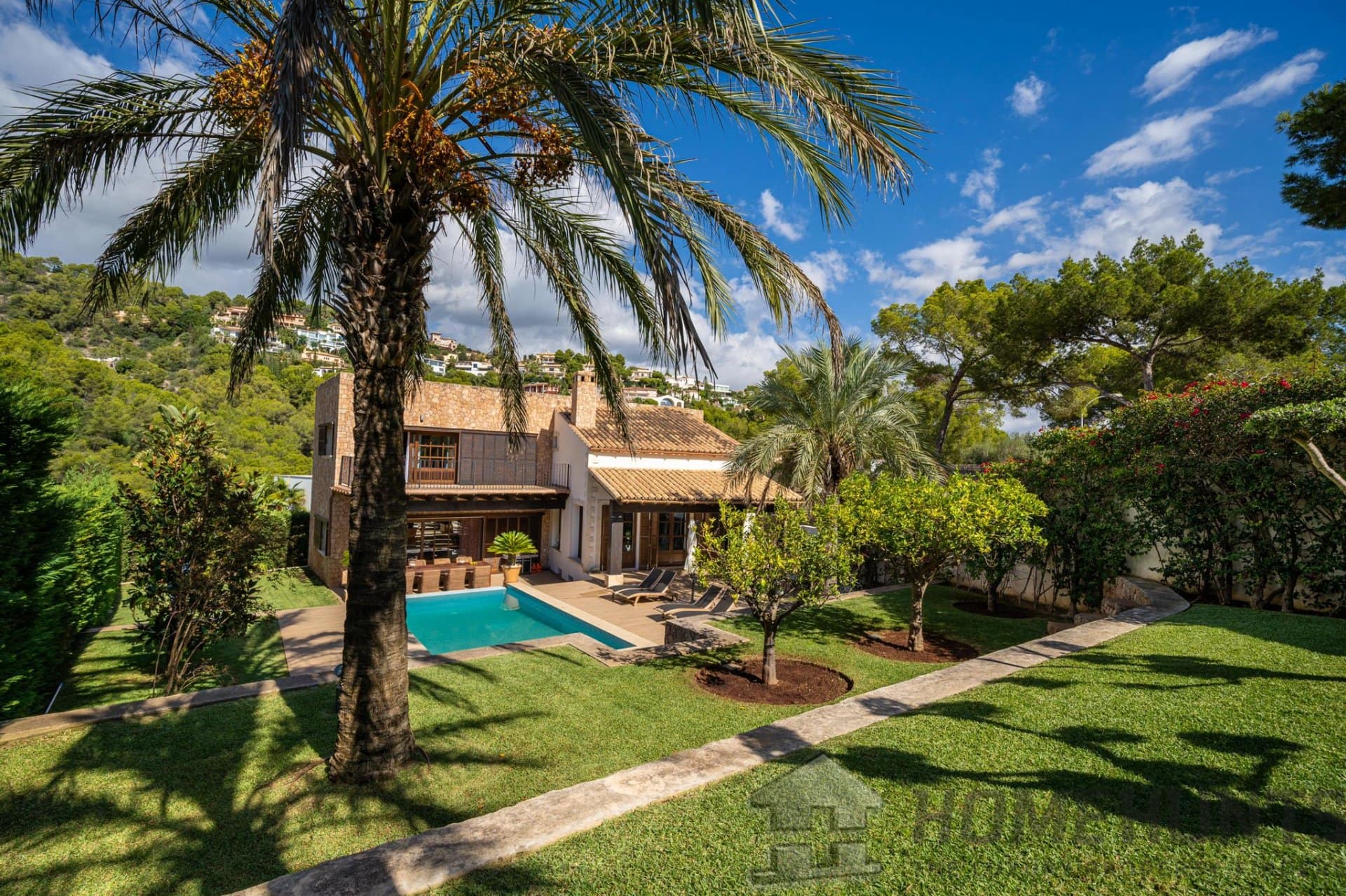 Villa/House For Sale in Portals Nous 10