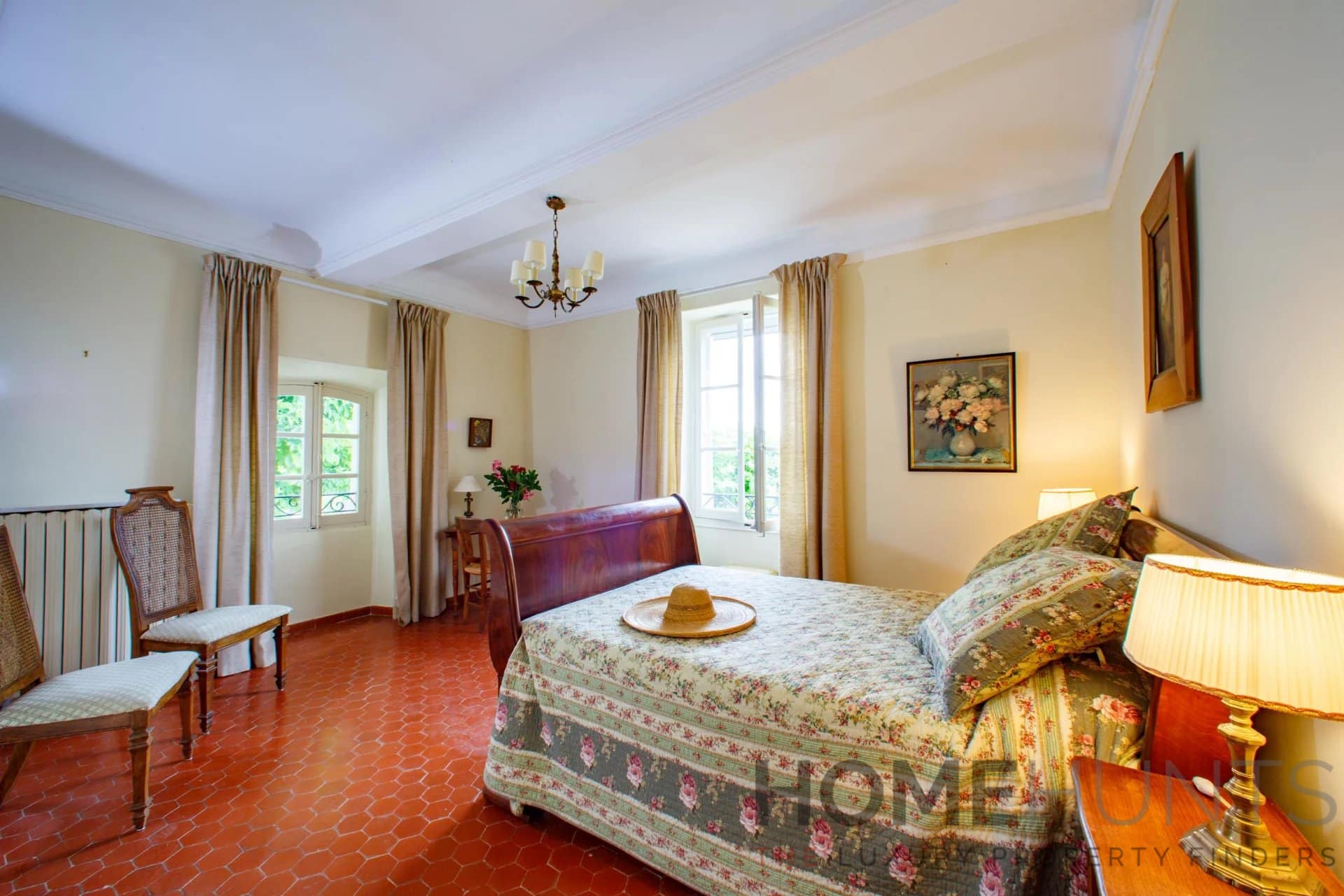 Villa/House For Sale in Saignon HH15041905