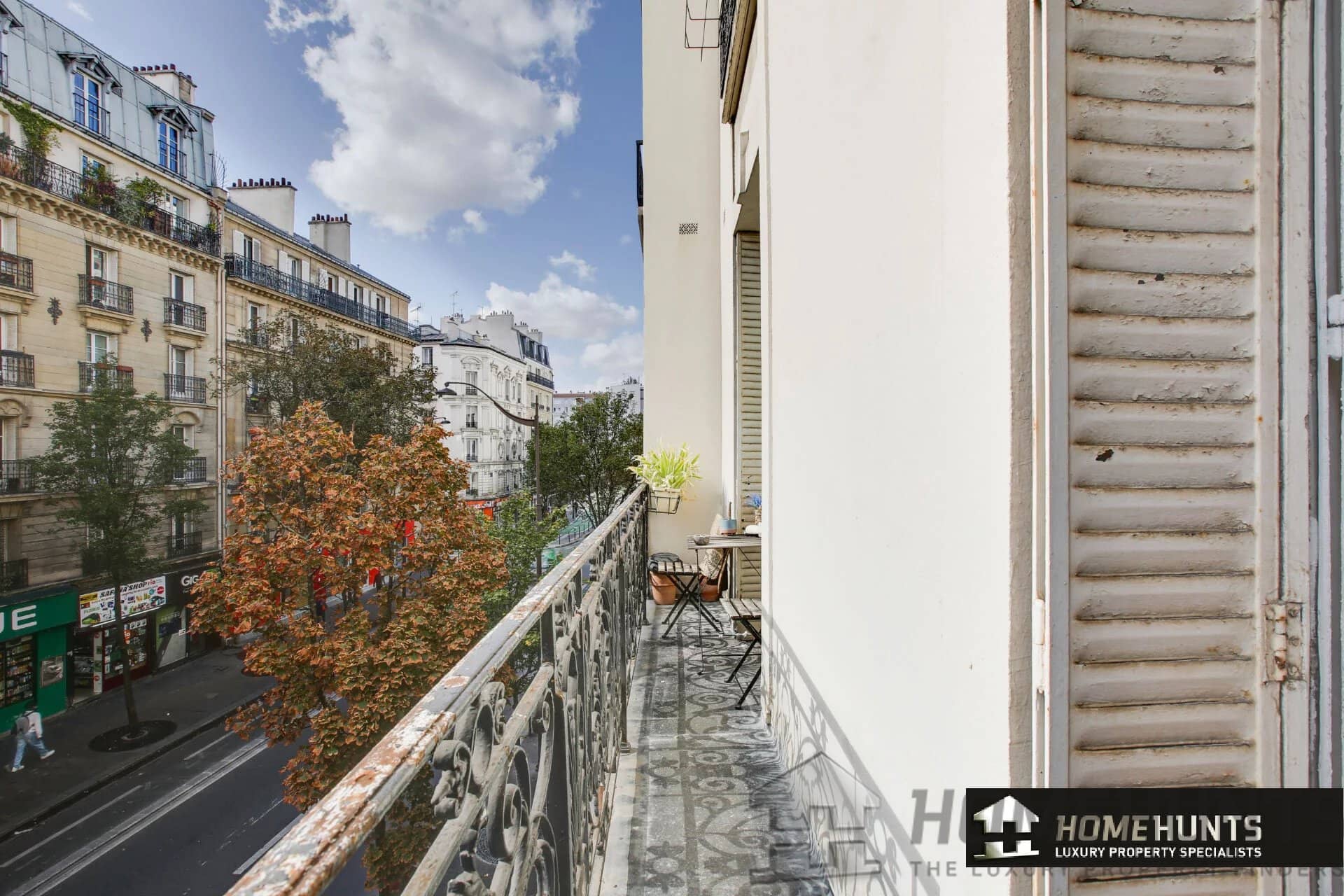 Apartment For Sale in Paris 18th (Montmartre - Abbesses) 11