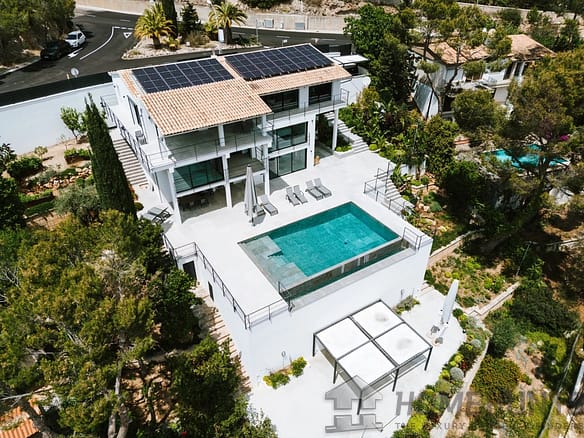 Villa/House For Sale in Costa D’en Blanes 5