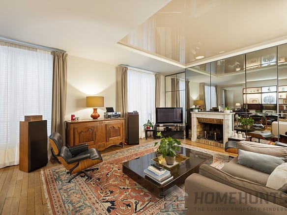 Apartment For Sale in Paris 7th (Invalides, Eiffel Tower, Orsay) 11