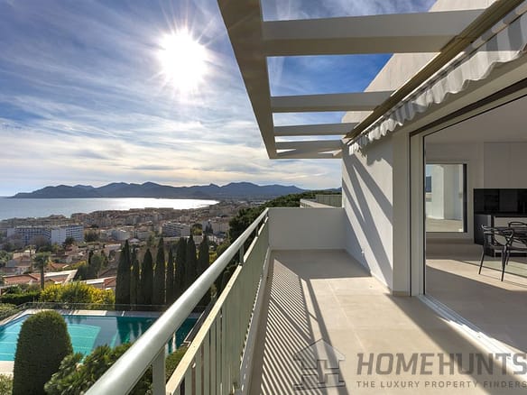 2 Bedroom Apartment in Cannes 14