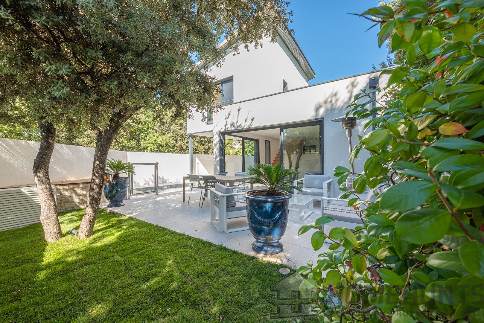 Villa/House For Sale in Venelles 15