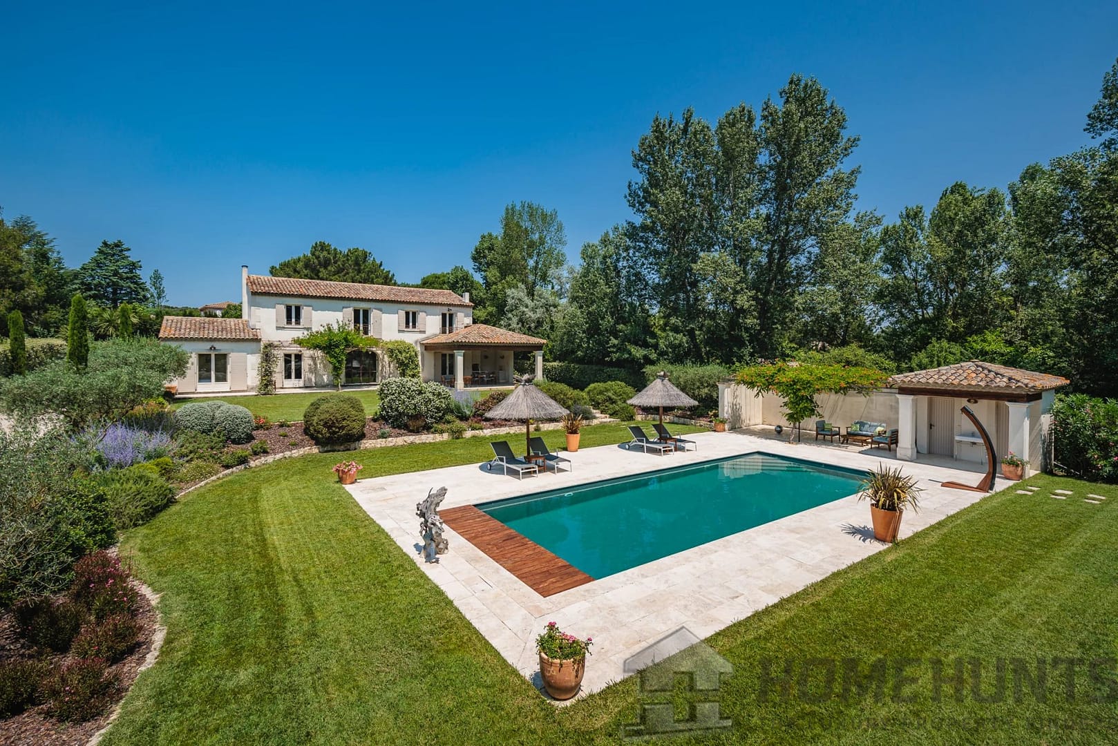 Villa/House For Sale in St Remy De Provence 17